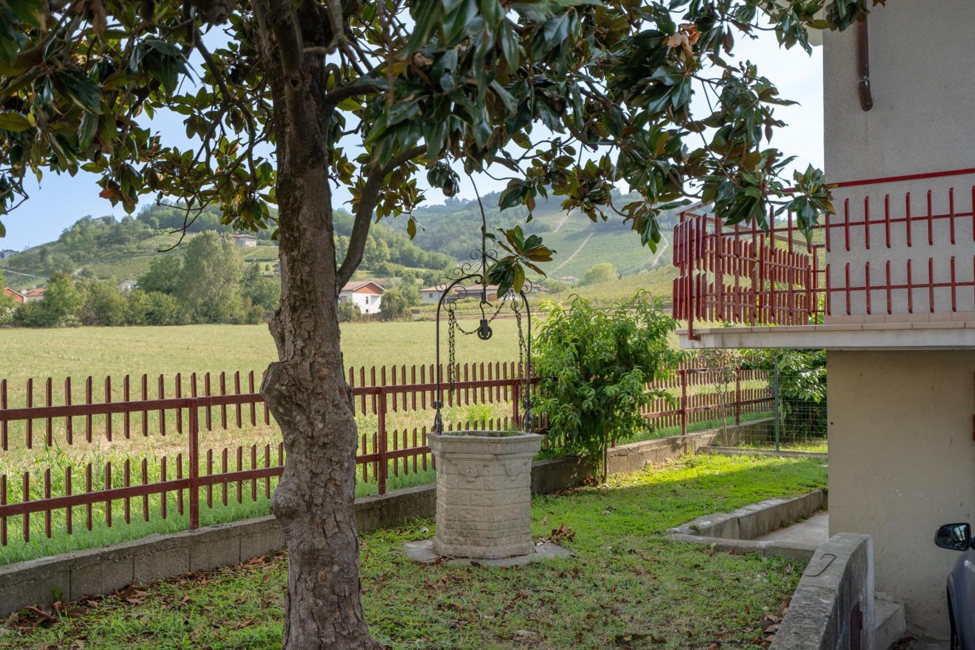 阿尔巴Private Parking, With Hill View公寓 外观 照片